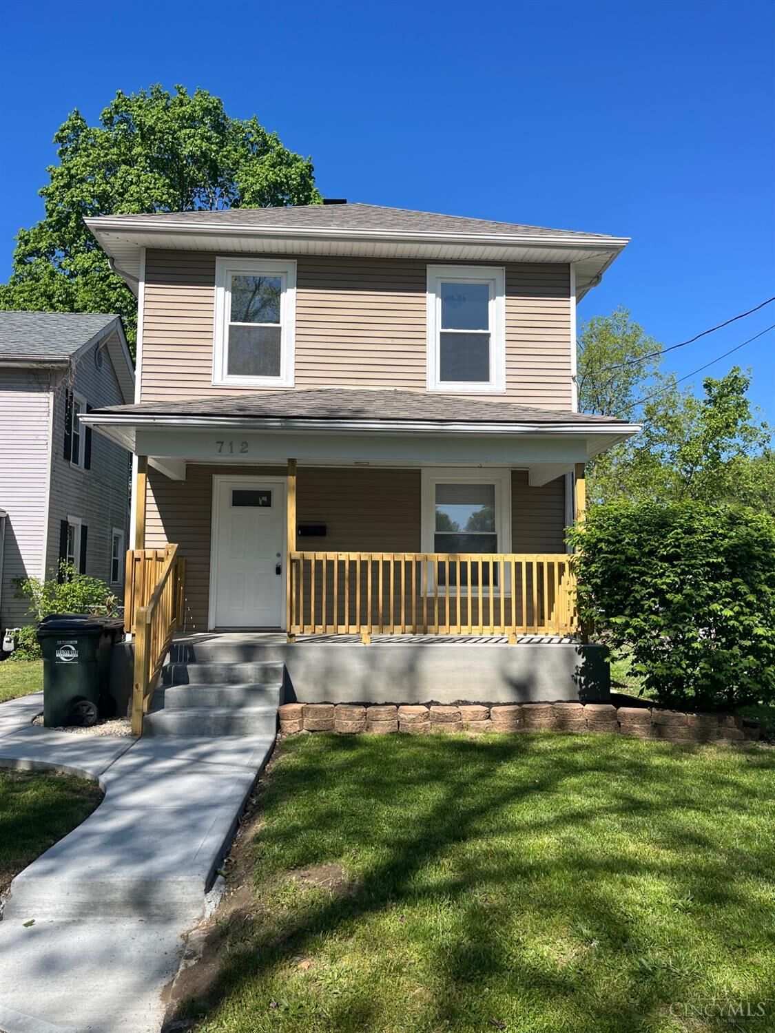 Property Photo:  712 Poplar Street  OH 45044 