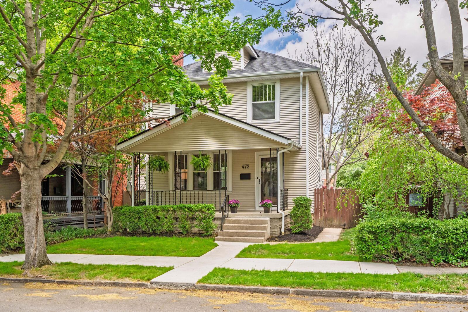 Property Photo:  472 Reinhard Avenue  OH 43206 