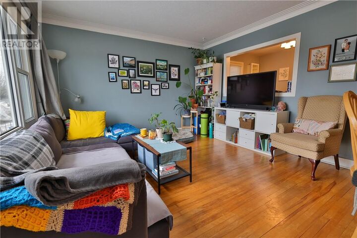 Property Photo:  401 York Street  ON P3E 2A8 