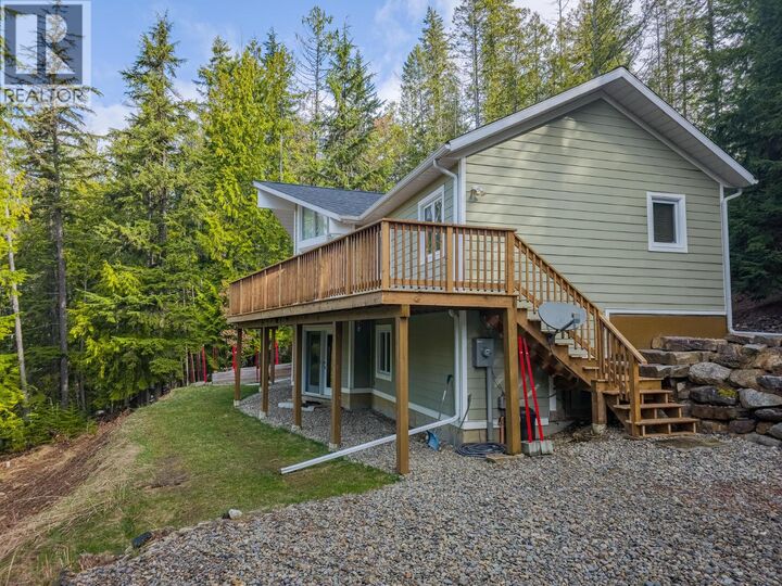16242 Selkirk Road — photo 1