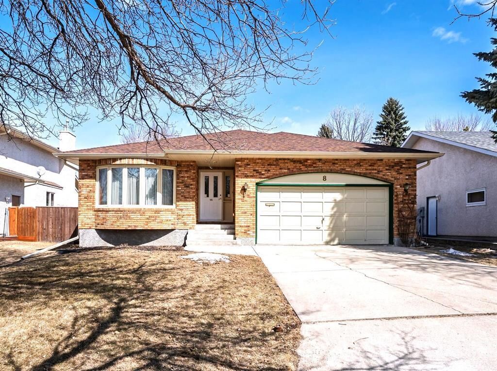 Property Photo:  8 Hookway Crescent  MB R3R 3J4 