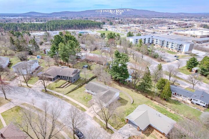 Property Photo:  1225 Sunset Drive  WI 54401 