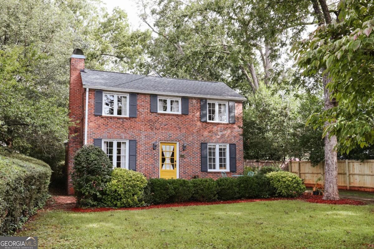 Property Photo:  552 Cobb Street  GA 30606 