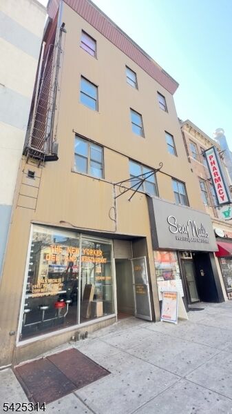 Property Photo:  1162 Jersey St  NJ 07201 