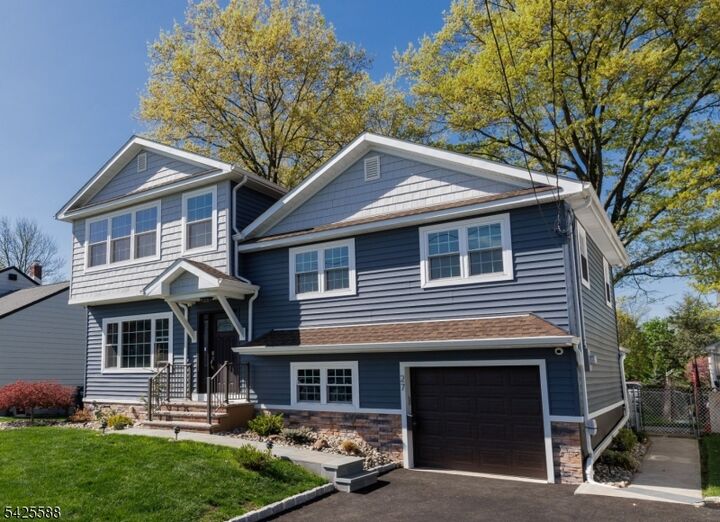 Property Photo:  27 Schuyler Dr  NJ 07066 