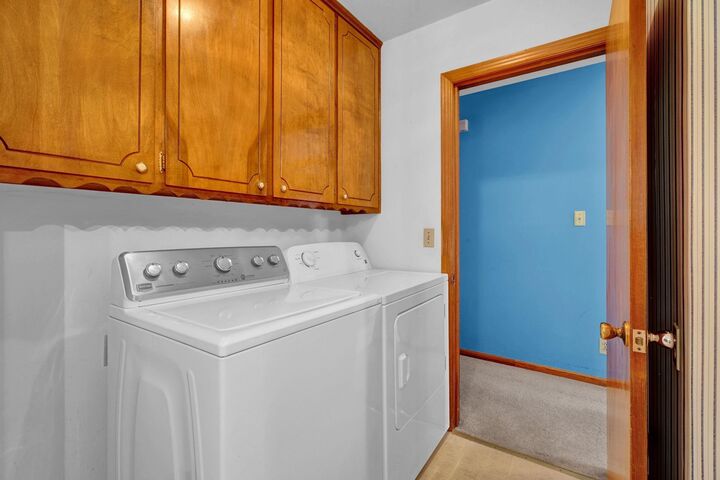 Property Photo:  102 Hubbard Ln  KY 42420 