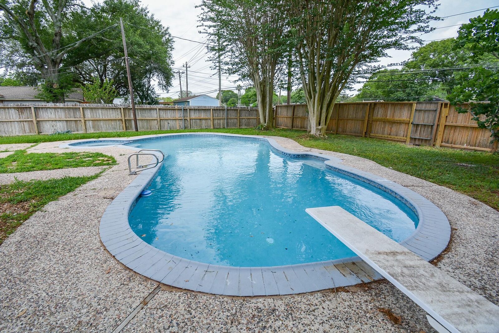 Property Photo:  6042 Willowbend Boulevard  TX 77096 