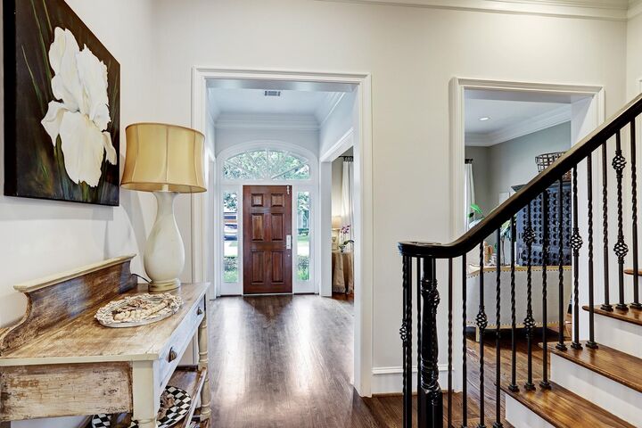Property Photo:  11328 Surrey Oaks Lane  TX 77024 