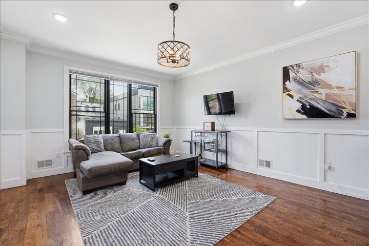 Property Photo:  127 Zabriskie St 1  NJ 07307 