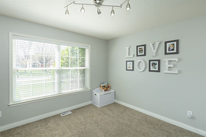 Property Photo:  15325 Ridgeview Drive  IA 50325 