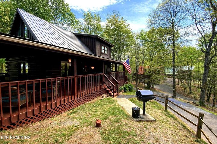 Property Photo:  1708 Parkway View Court  TN 37876 