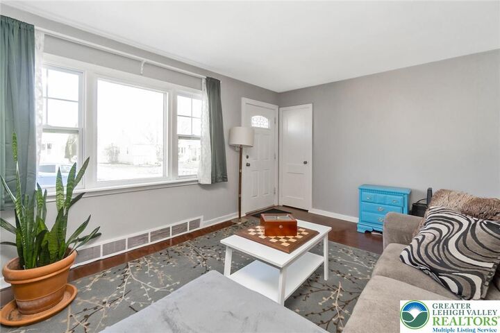 Property Photo:  326 Henry Street  PA 18055 