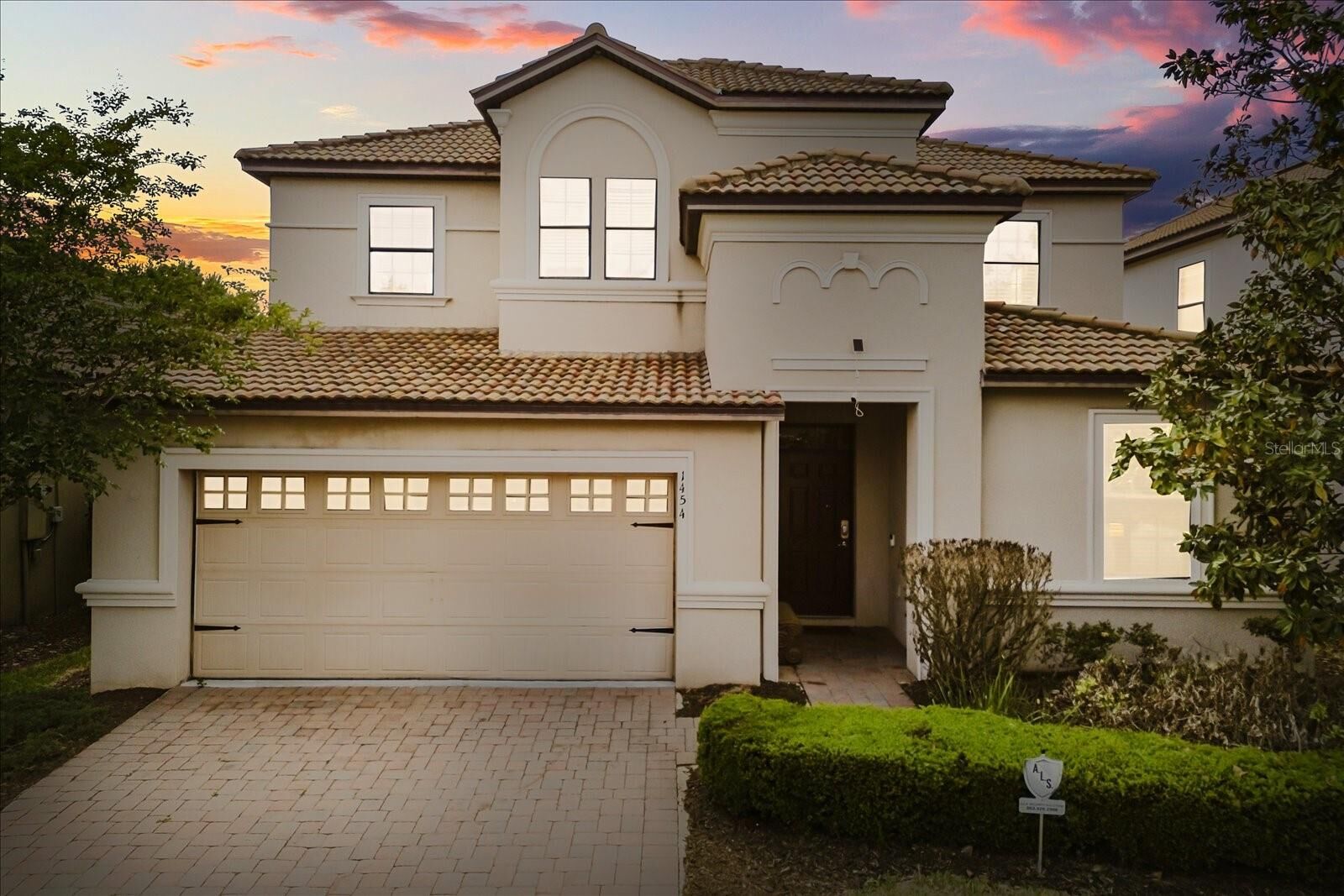 Property Photo:  1454 Myrtlewood Street  FL 33896 