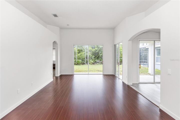 Property Photo:  1016 Lake Biscayne Way  FL 32824 