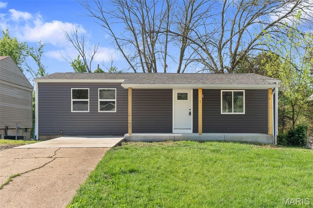 Property Photo:  64 Cedar Ridge Drive  MO 63069 