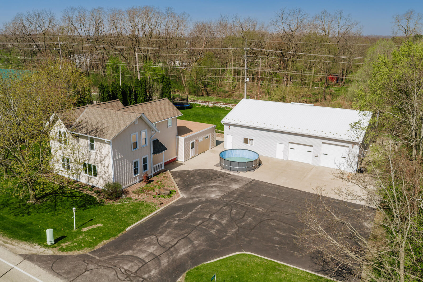 Property Photo:  N9619 County Road Es -  WI 53149 