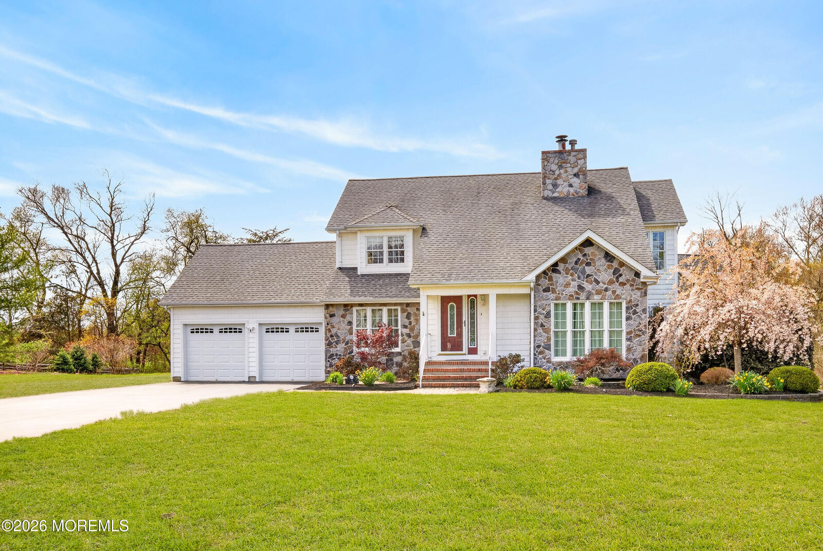 Property Photo:  4 Lina Drive  NJ 08533 