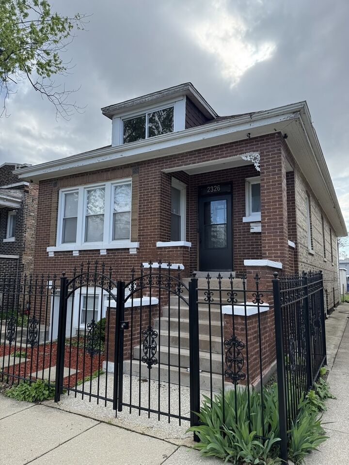 Property Photo:  2326 S 58th Court  IL 60804 