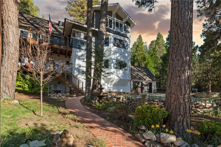 Property Photo:  469 Golf Course Road  CA 92352 