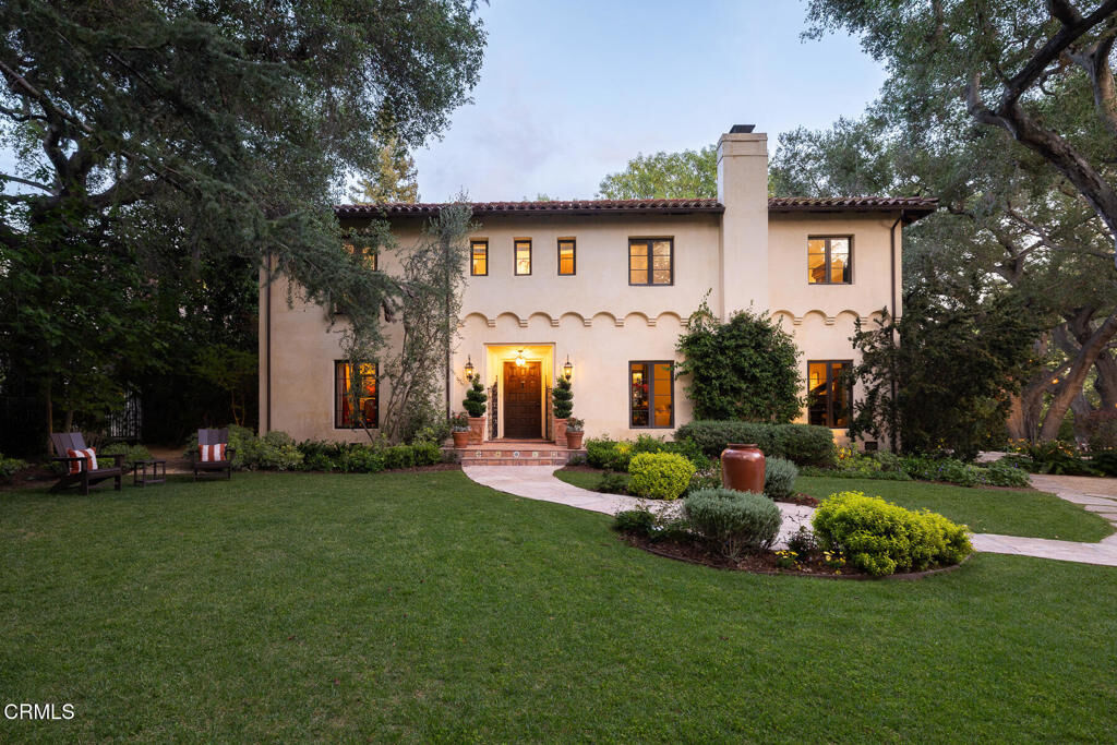 Property Photo:  4400 Oakwood Avenue  CA 91011 
