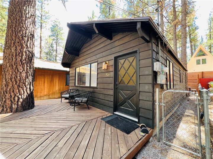 Property Photo:  926 E Barker  CA 92314 