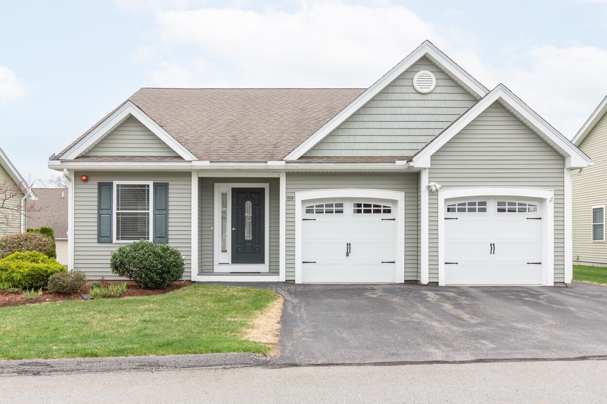 Property Photo:  59 Sagewood Drive  NH 03076 