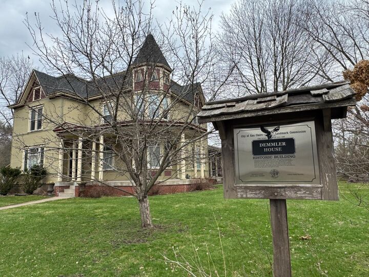 Property Photo:  435 Jefferson Street  WI 54701 