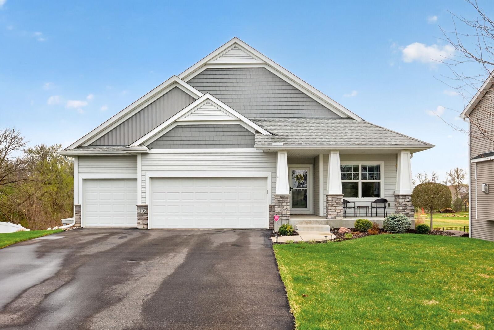 Property Photo:  1305 Meadow Court  MN 55379 