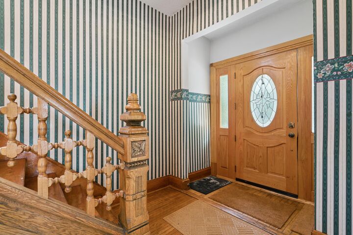 Property Photo:  1935 Iglehart Avenue  MN 55104 