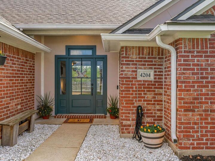 Property Photo:  4204 Parkridge Drive  LA 71006 