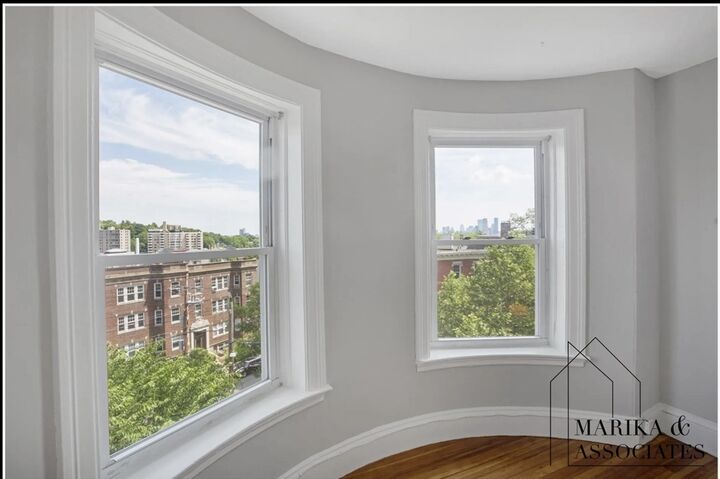 Property Photo:  108 Winthrop Road 2  MA 02445 