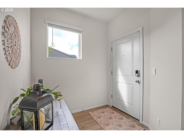 Property Photo:  3758 SW Redfern Ave  OR 97080 