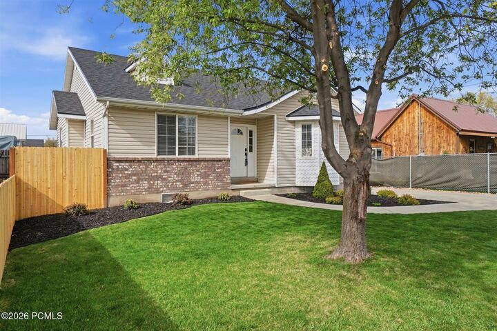 Property Photo:  174 W 400 N  UT 84032 