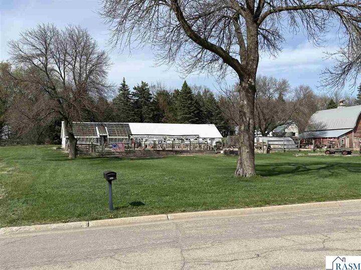 Property Photo:  609 W Main Street  MN 56062 