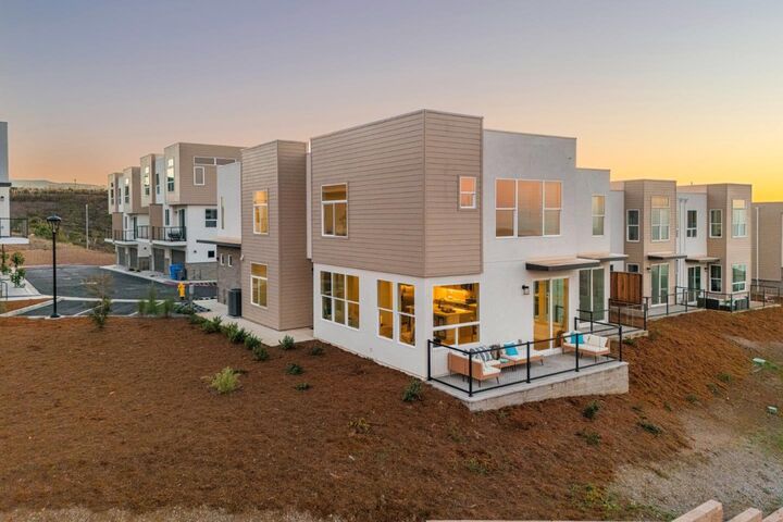 Property Photo:  827 Fassler Avenue  CA 94044 