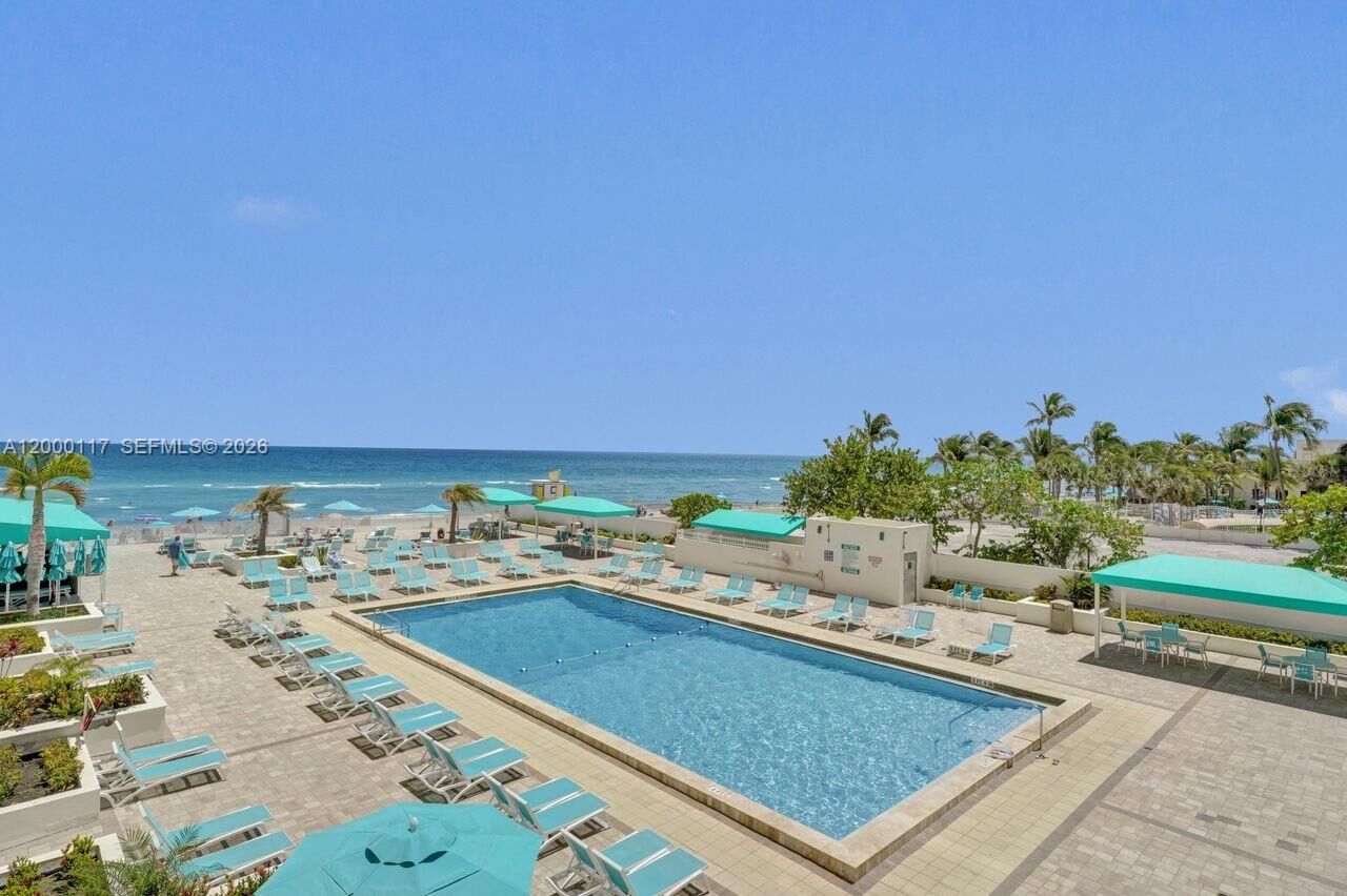 Property Photo:  3725 S Ocean Dr 306  FL 33019 