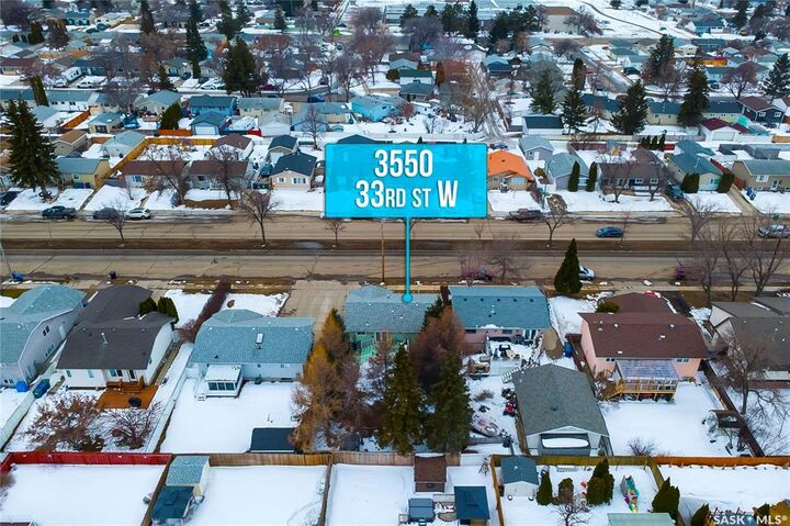 Property Photo:  3550 33rd Street W  SK S7L 6E1 