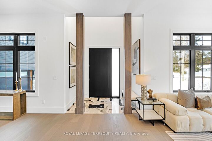 Property Photo: 17 Connor Drive ON L4A 2Z1