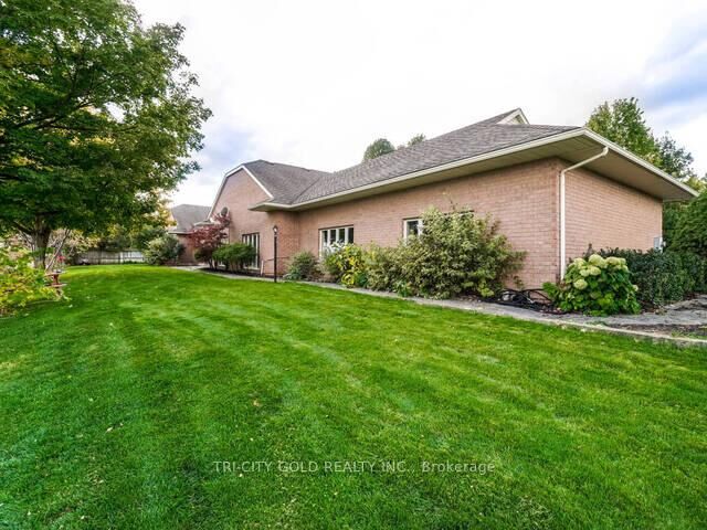 Property Photo:  16 Ochs Drive  ON N0B 2C0 