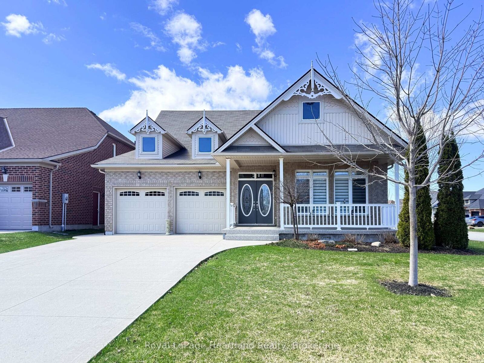 Property Photo: 10 Macpherson Avenue ON N0K 1W0