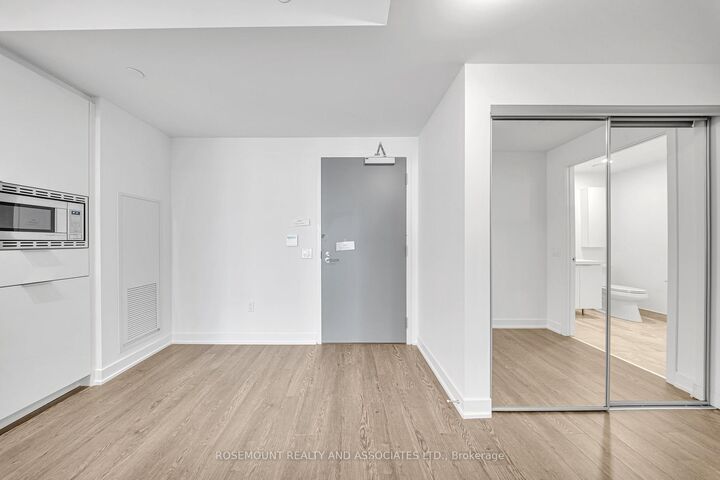Property Photo: 50 O'Neill Road 504 ON M3C 0R1