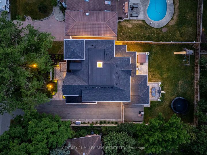 Photo de la propriété:  367 Seaton Drive  ON L6L 3X9 