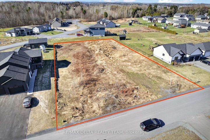 253 Roxanne Street — photo 1