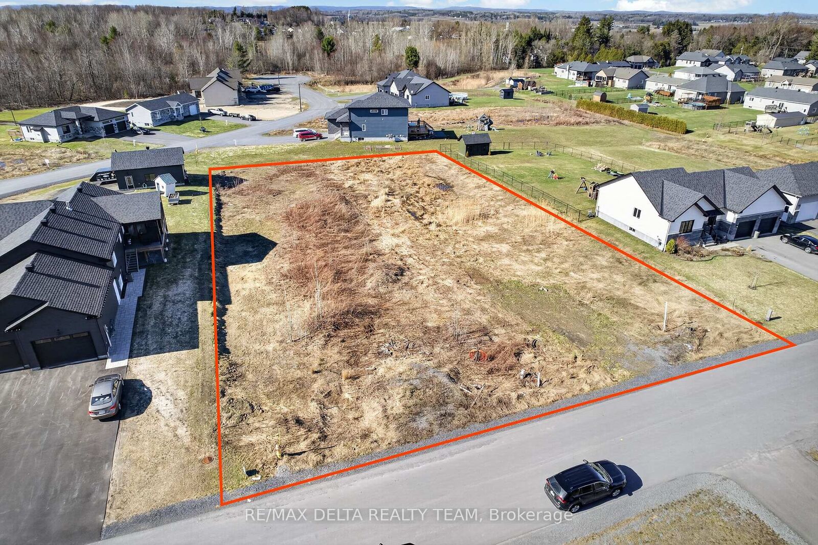 Property Photo:  253 Roxanne Street  ON K0A 1N0 