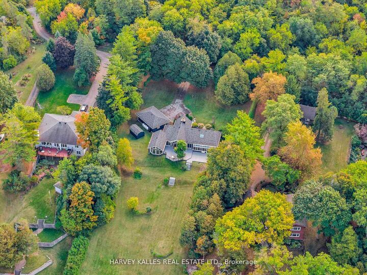 Property Photo: 8 Oak Drive ON N0B 2J0
