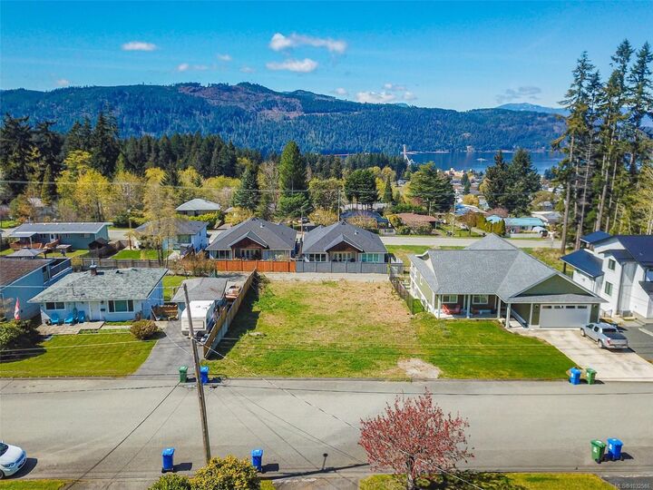 Property Photo:  2282 14th Ave  BC V9Y 2Y5 