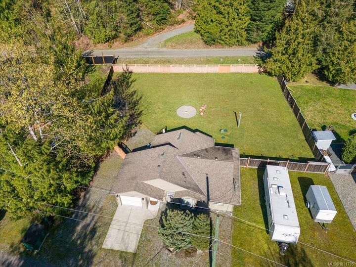 Property Photo: 1765 Cameron Cres BC V9K 2S3