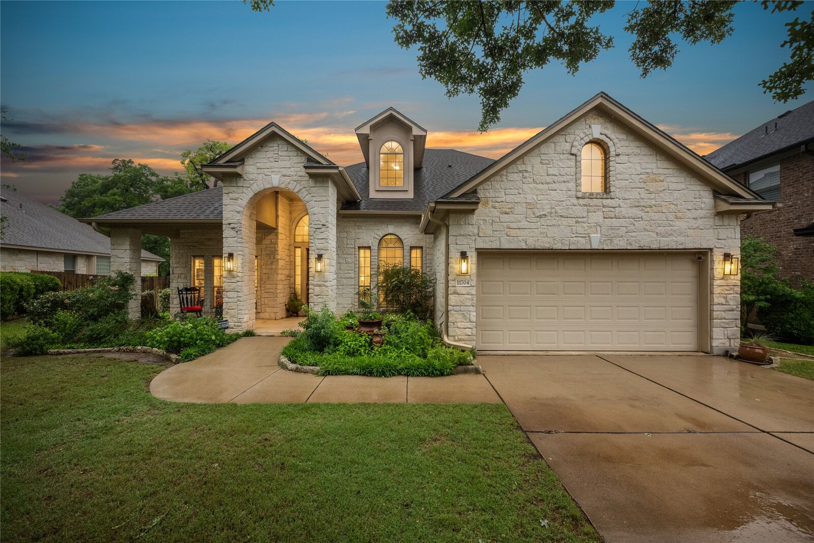 Property Photo:  11704 Via Grande Drive  TX 78739 