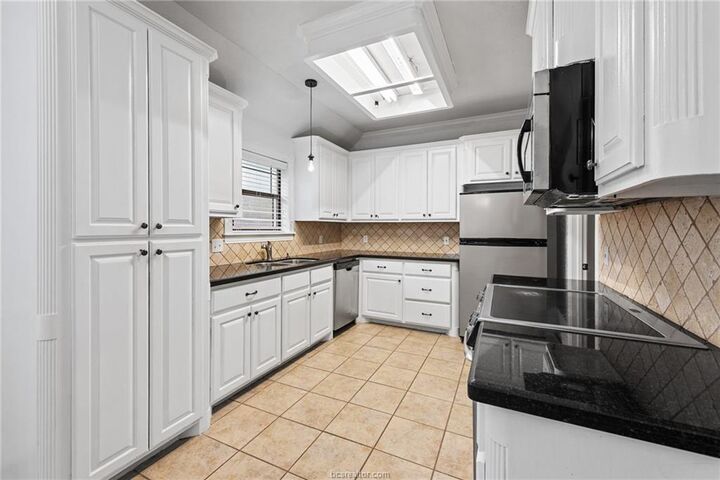 Property Photo:  3807 Ransberg Court  TX 77845 
