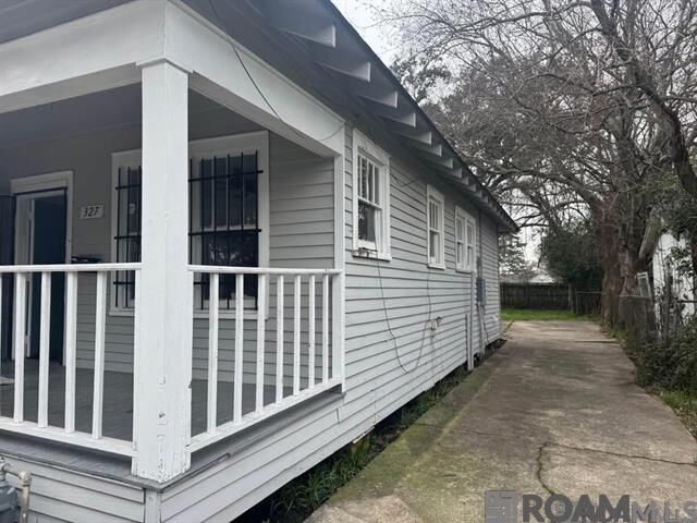 Property Photo:  327 Gebelin St  LA 70802 